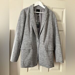 Vera Wang casual blazer in gray color, brand new with the tags size XXL.